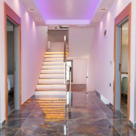 Comfort 4 Bedroom View Villa *