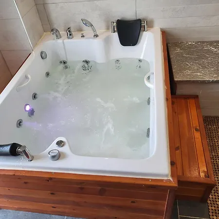 Comfort 4 Bedroom View Villa